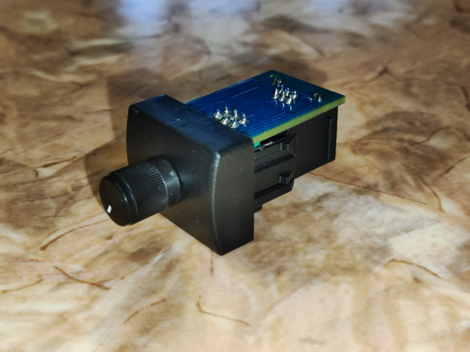 Выносной регулятор усилителя в заглушку кнопки — Lada Гранта Лифтбек (2 ...