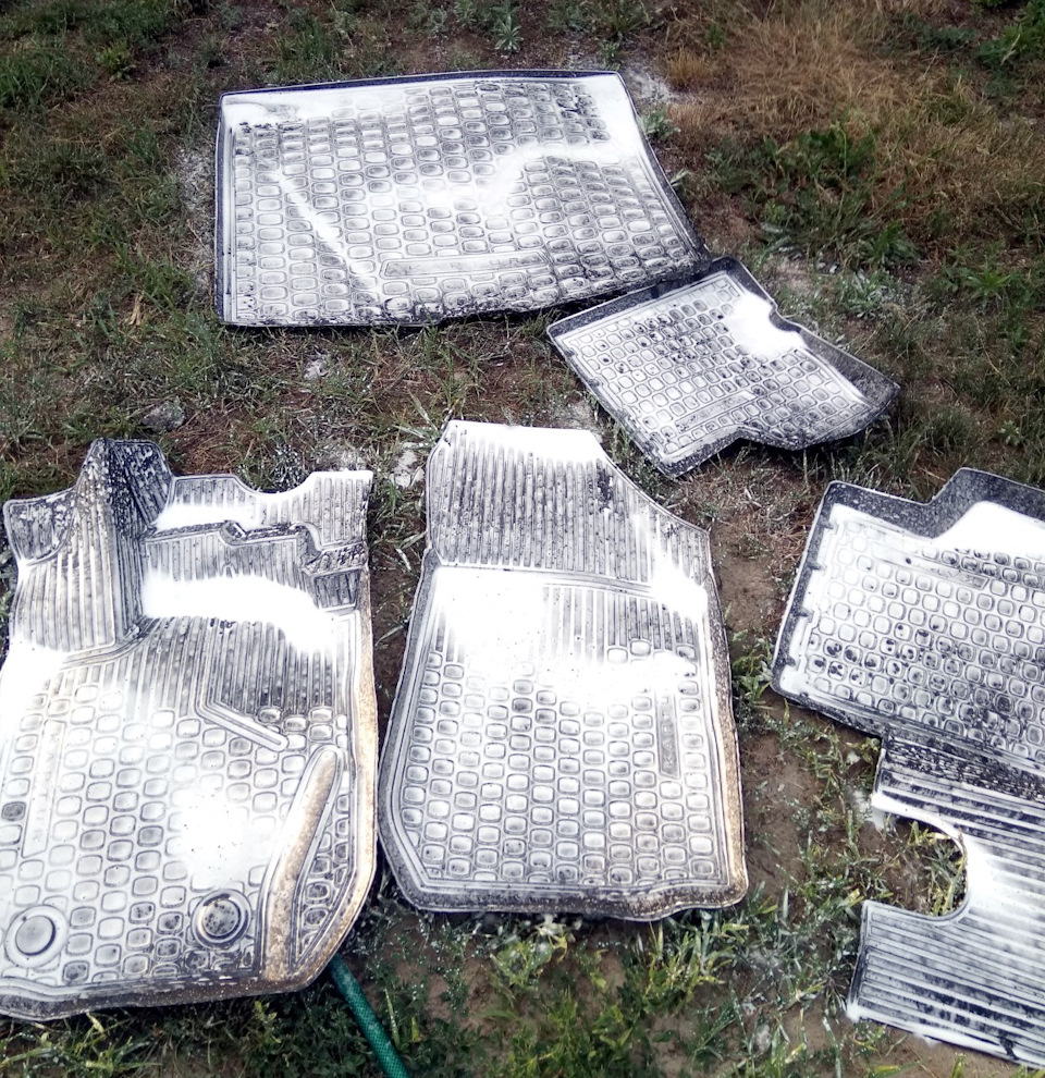 Запчасти на фото: 0000000005. Фото в бортжурнале Renault Kaptur (2016)