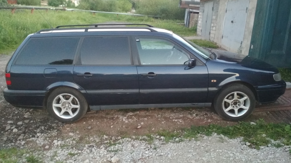ступичный подшипник слева — Volkswagen Passat Variant (B4), 1,9 л, 1996 ...