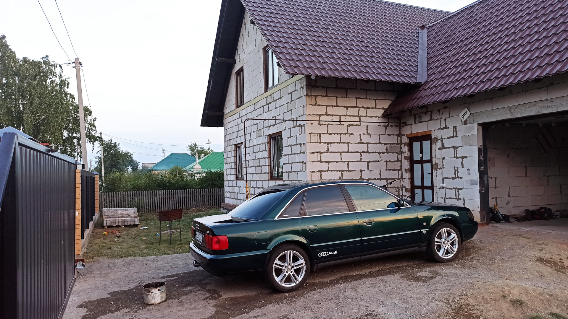 Audi A6 (C4) 2.6 бензиновый 1997 | 