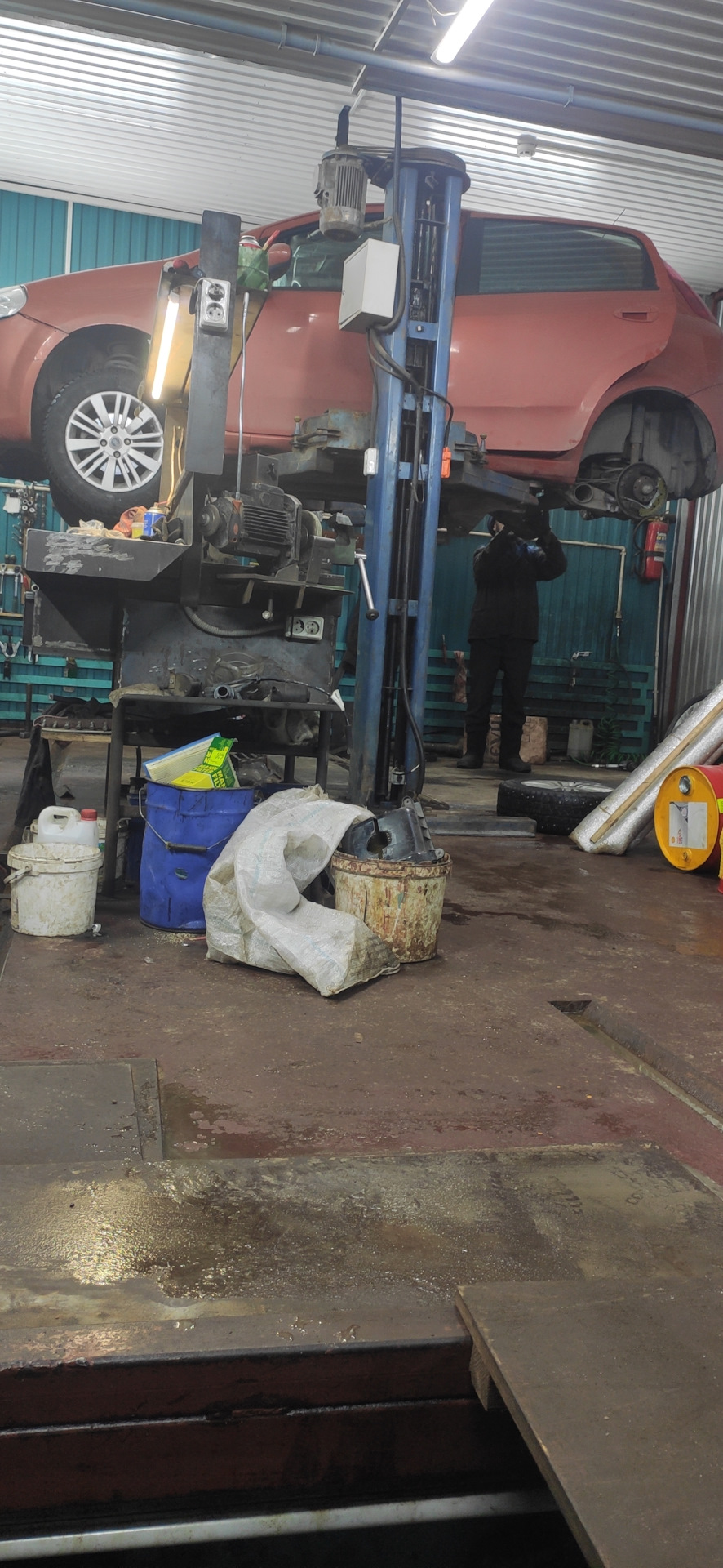 Заменил троса ручника и колодки, пропали тормоза — FIAT Grande Punto, 1 ...