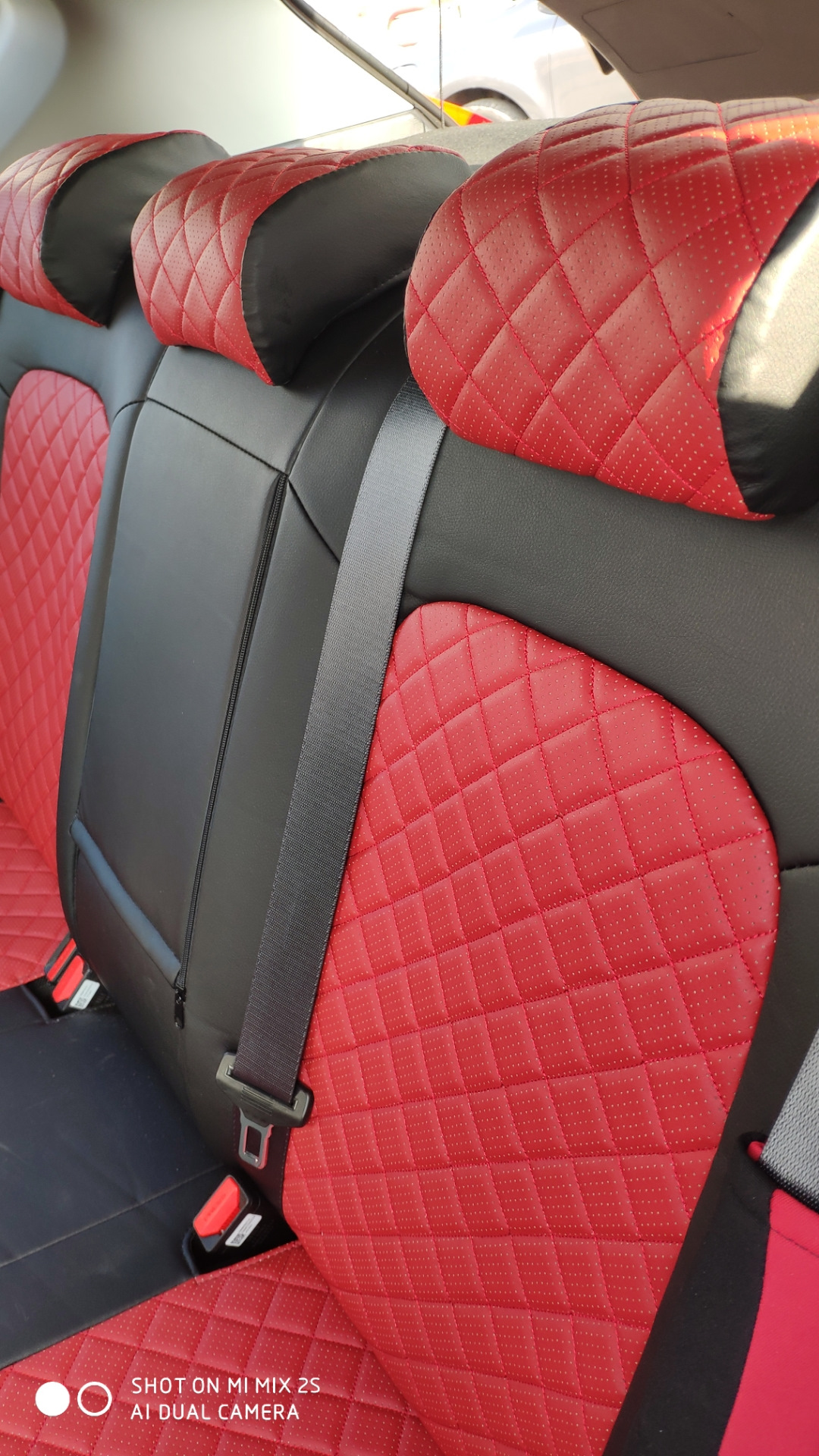 Установка чехлов из экокожи — Geely Coolray, 1,5 л, 2020 года ...