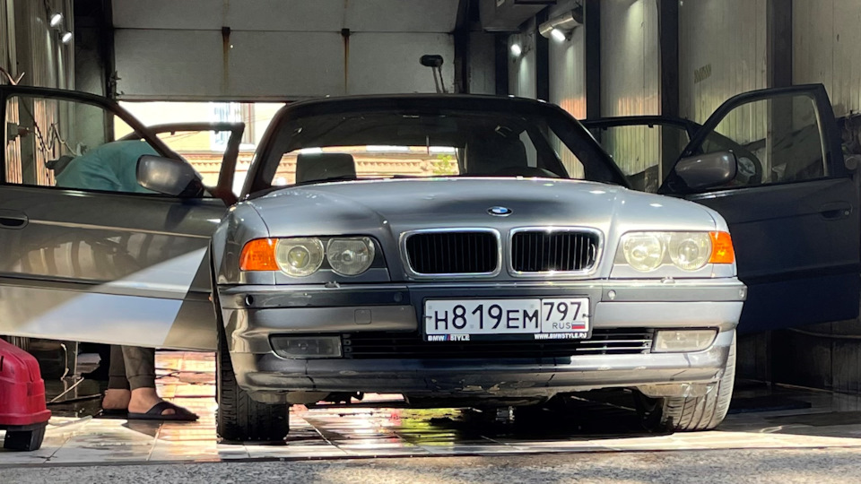 BMW 7 series Ева