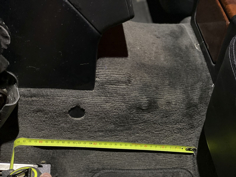 Заменил резиновые "зимние" коврики на так рекламируемую сейчас Еву ...