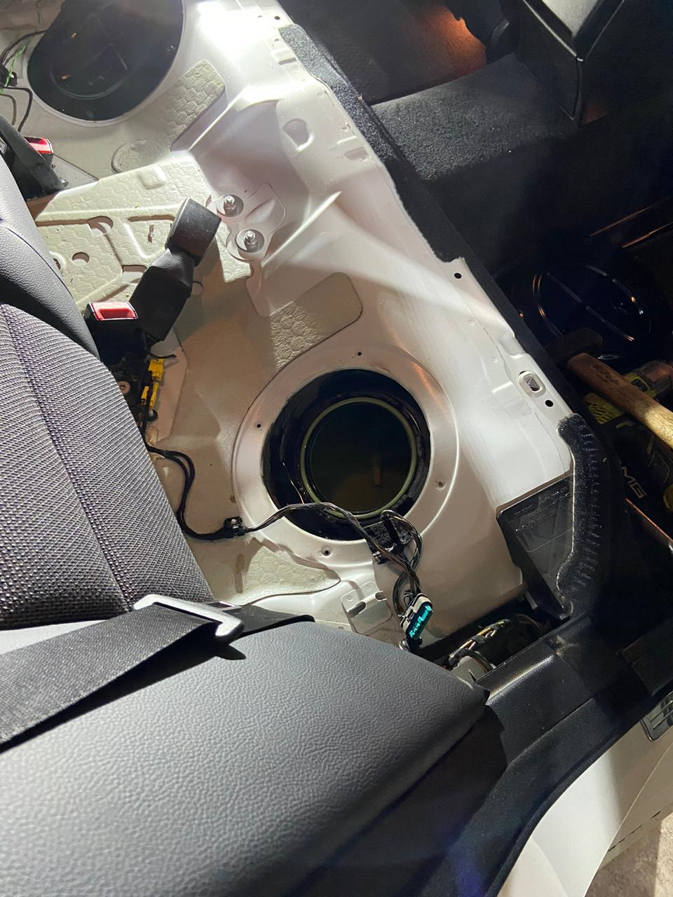 Замена фильтра грубой очистки в топливном насосе — Mercedes-Benz C ...