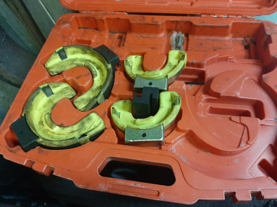 Замена передних опор — Hyundai Santa Fe (1G), 2 л, 2001 года | своими ...