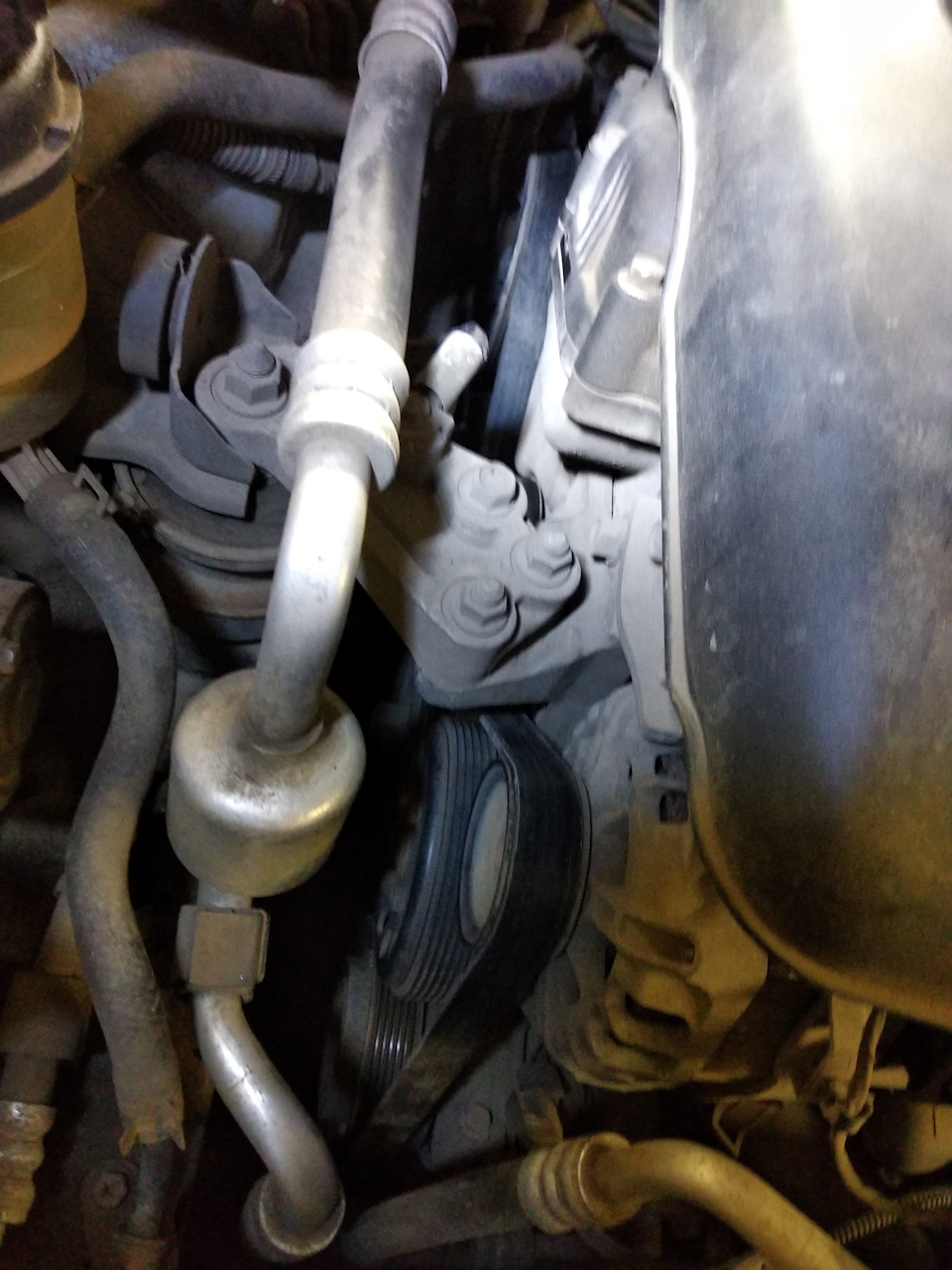 Замена ремня навесного оборудования. 10.08.2018 — KIA Cerato (1G), 1,6 ...