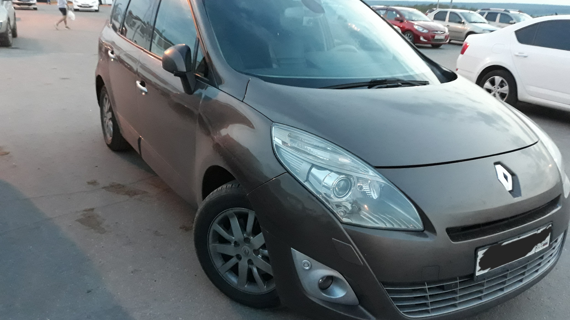 Renault Grand Scenic III 1.9 дизельный 2010 | 1.9 dci на DRIVE2