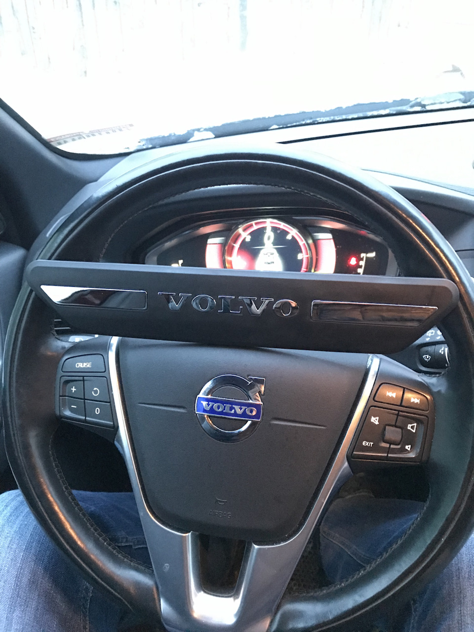 Чем вам не оригинал )))Задние накладки — Volvo XC60 (1G), 2,4 л, 2013 ...