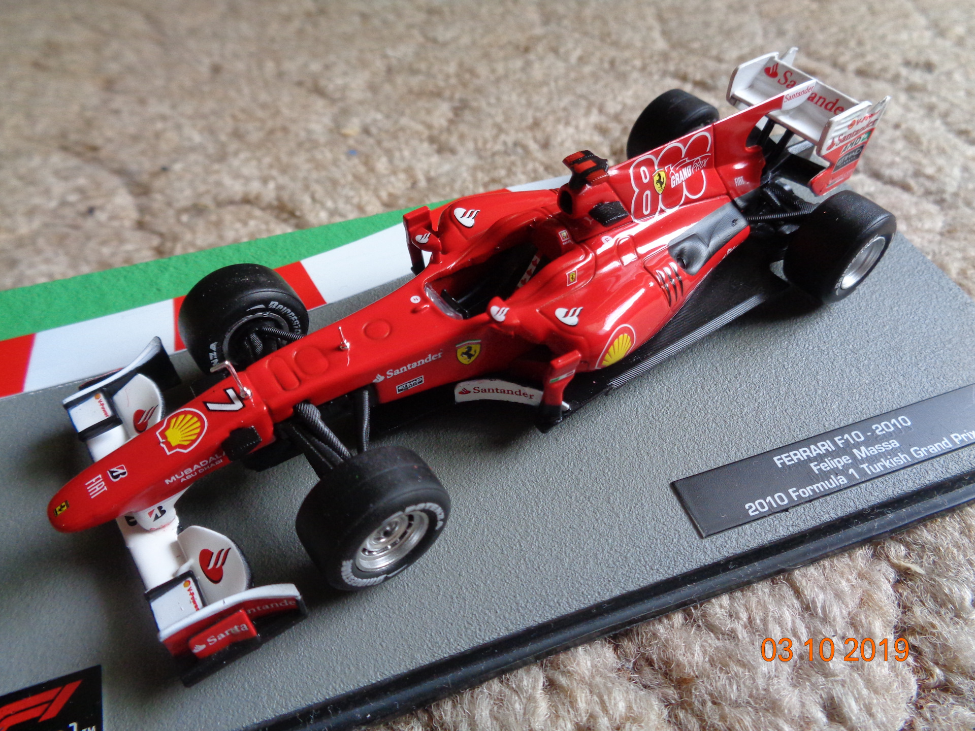 Модели болидов формулы. F1 2010 Болиды. Ferrari f1 2010. Модели формула 1 1 43. Formula f1 1:43.