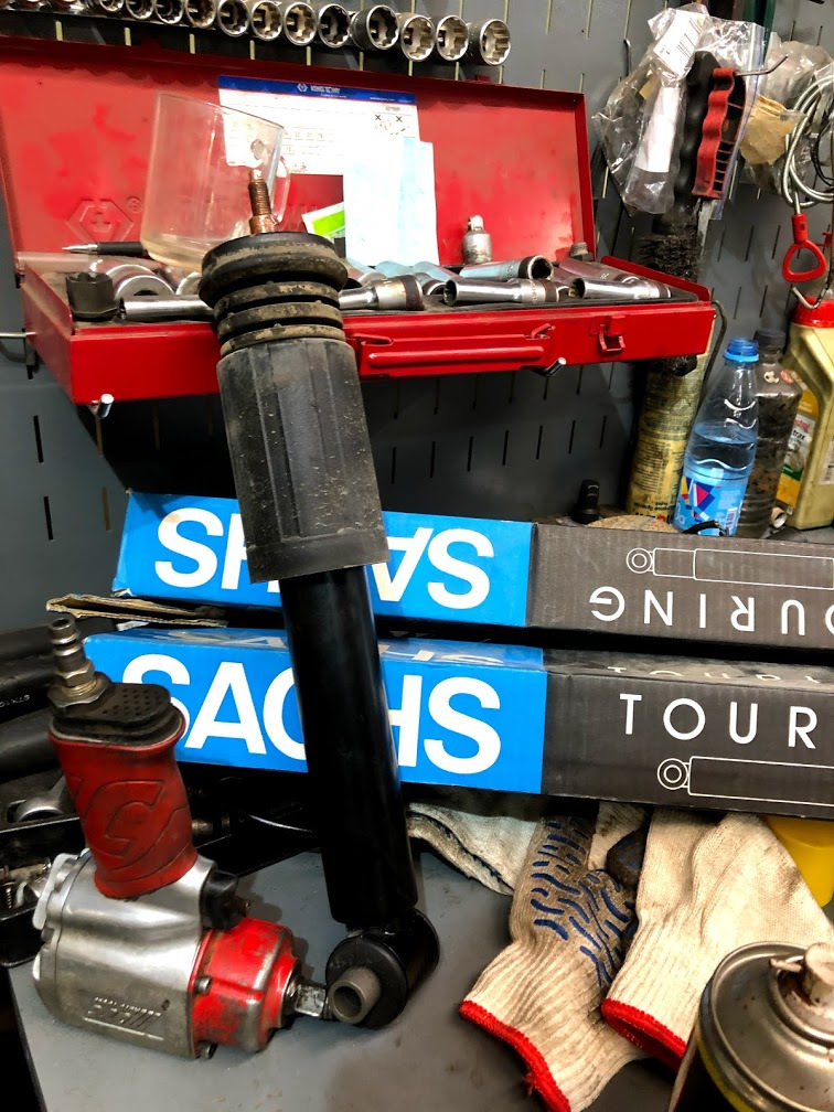 Фото в бортжурнале Volkswagen Caravelle (T3)