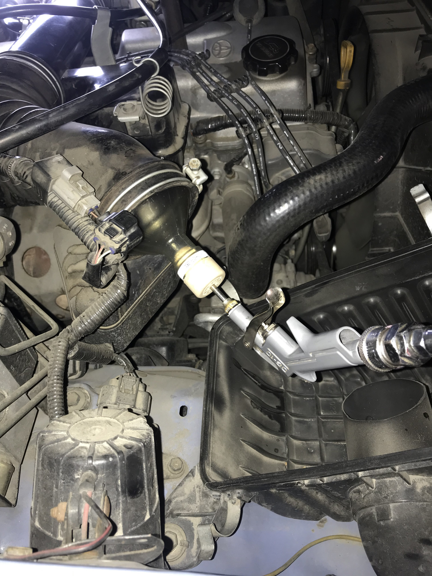 подсос воздуха авто. подсос воздуха ваз 2115.