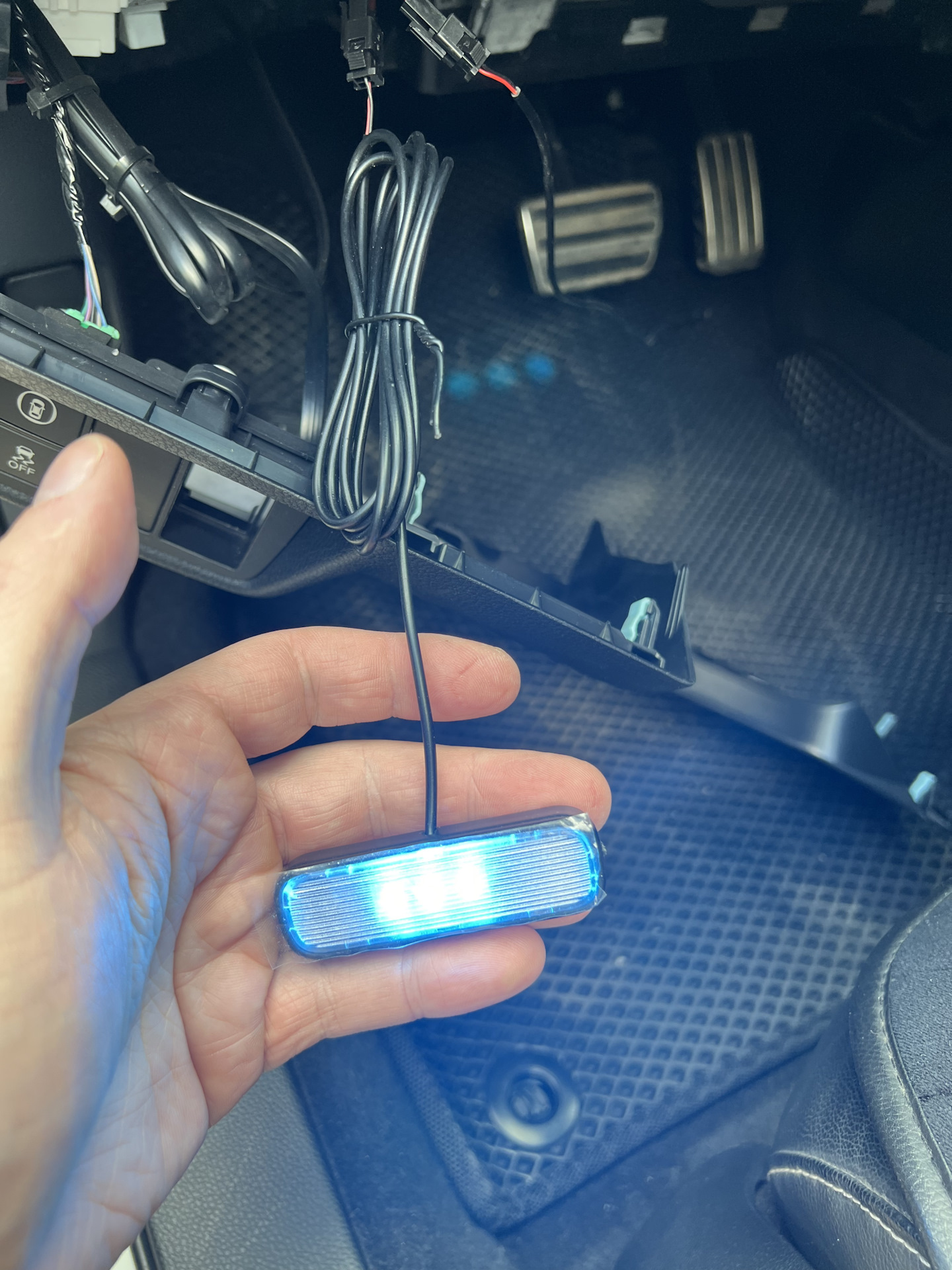 Подсветка ног с Али на Хонда Аккорд — Honda Accord (10G), 1,5 л, 2018 ...