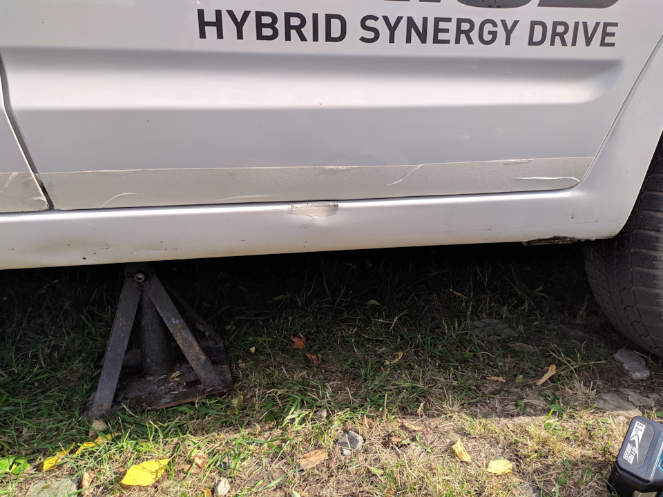 Вмятина — Toyota Prius (20)