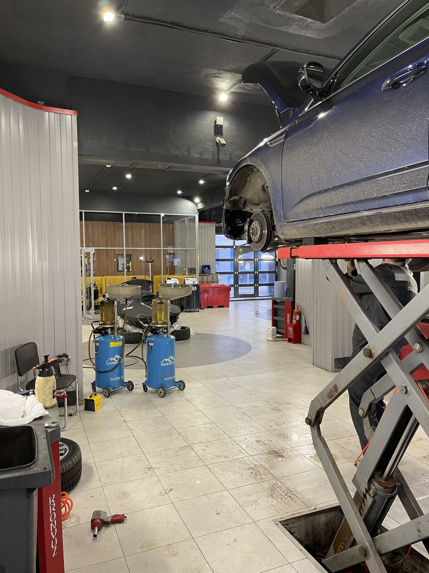 Замена масла и фильтра в DW6 — Renault Talisman, 1,6 л, 2018 года ...