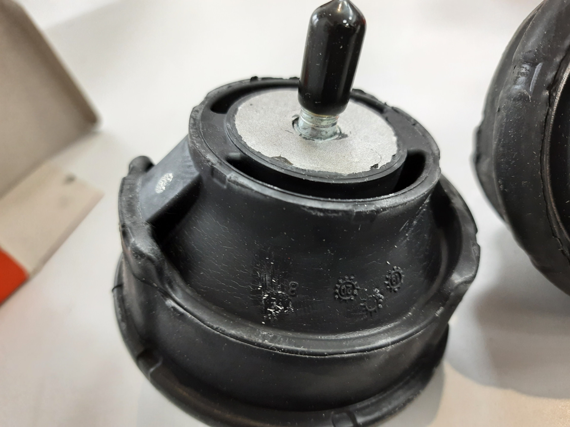 подушки двигателя бмв е30. подушка двигателя бмв е34. подушки бмв е34. подушка двигателя е34 м50. подушка кпп bmw e46.