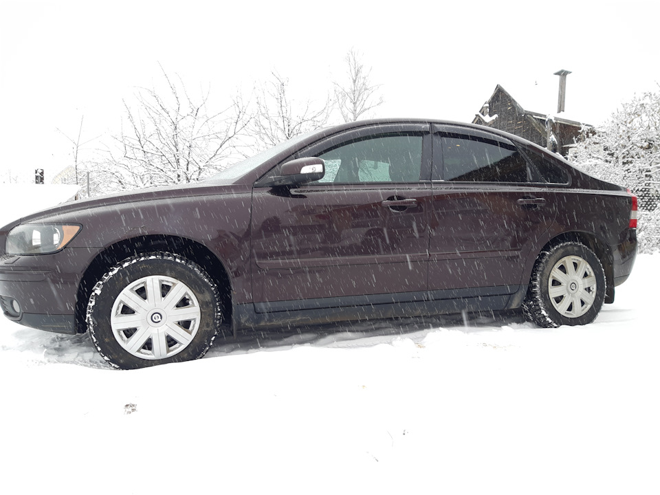 Фото в бортжурнале Volvo S40 (2G)