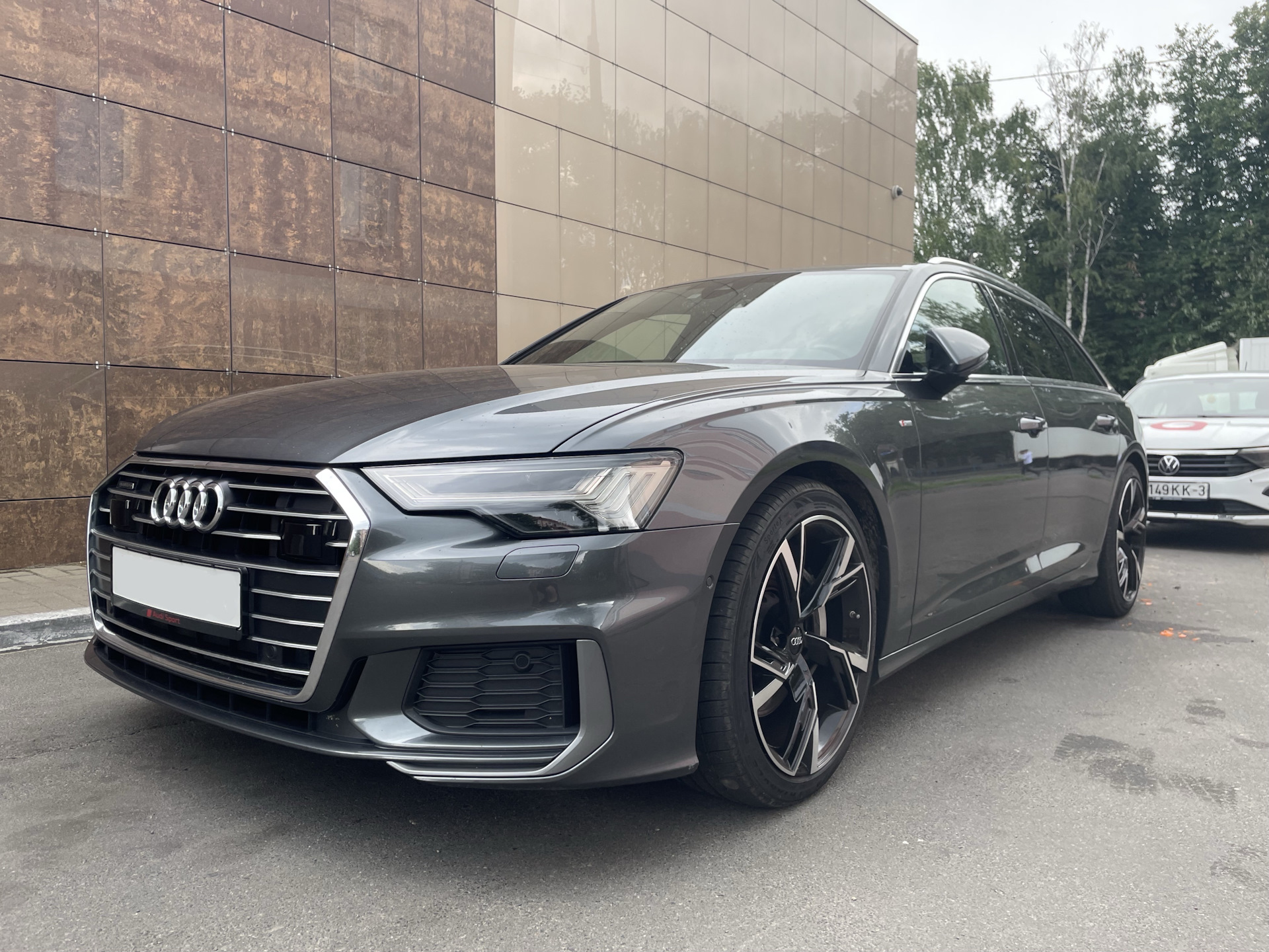 🦎 6 Новые диски и резина — Audi A6 Avant C8 3 л 2019 года