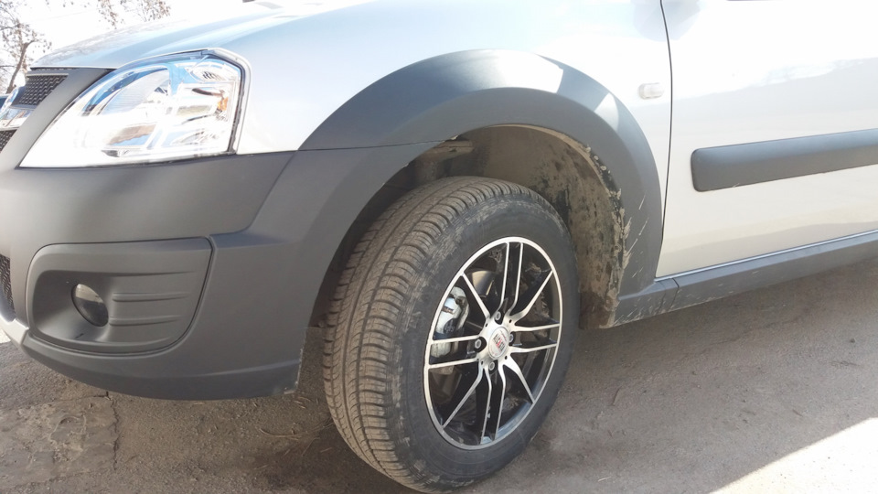 Обвес Ларгус Кросс на Логан 1 — Renault Logan (1G), 1,4 л, 2005 года ...