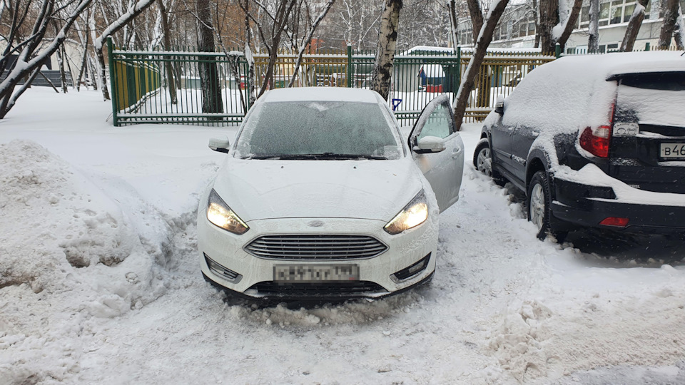 замена лампочки ford focus 3