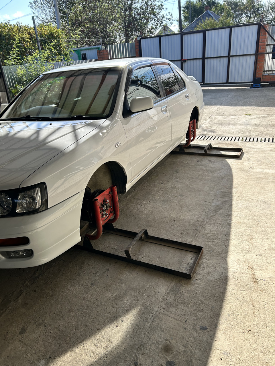 Обработка днища(есть такое слово?)😂 авто) — Nissan Bluebird (U14), 2 л,  1996 года | своими руками | DRIVE2