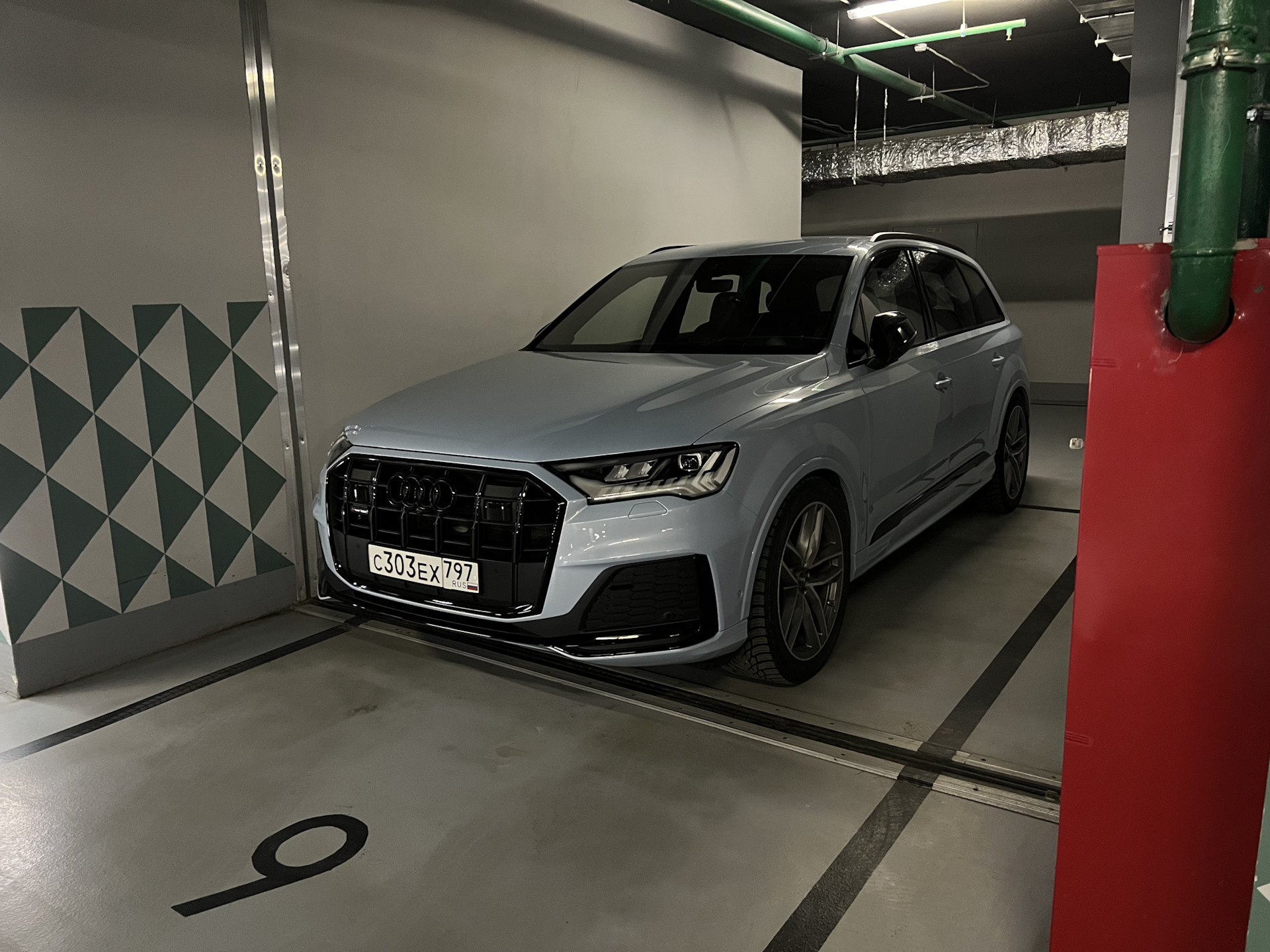 Дома — Audi Q7 (2G)