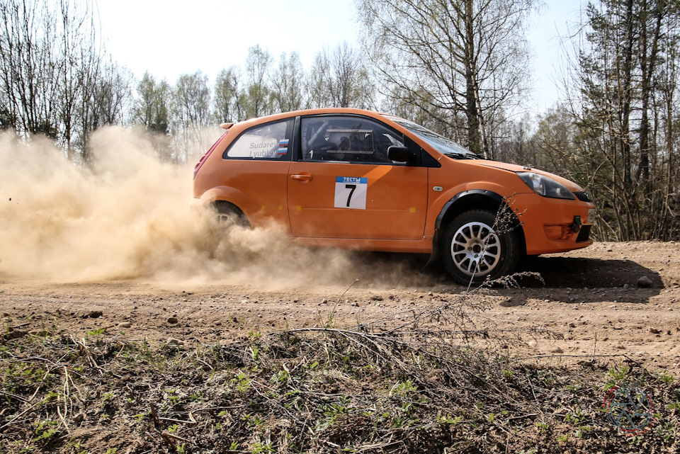 единственная фотка с тестов — Ford Fiesta ST (Mk V)