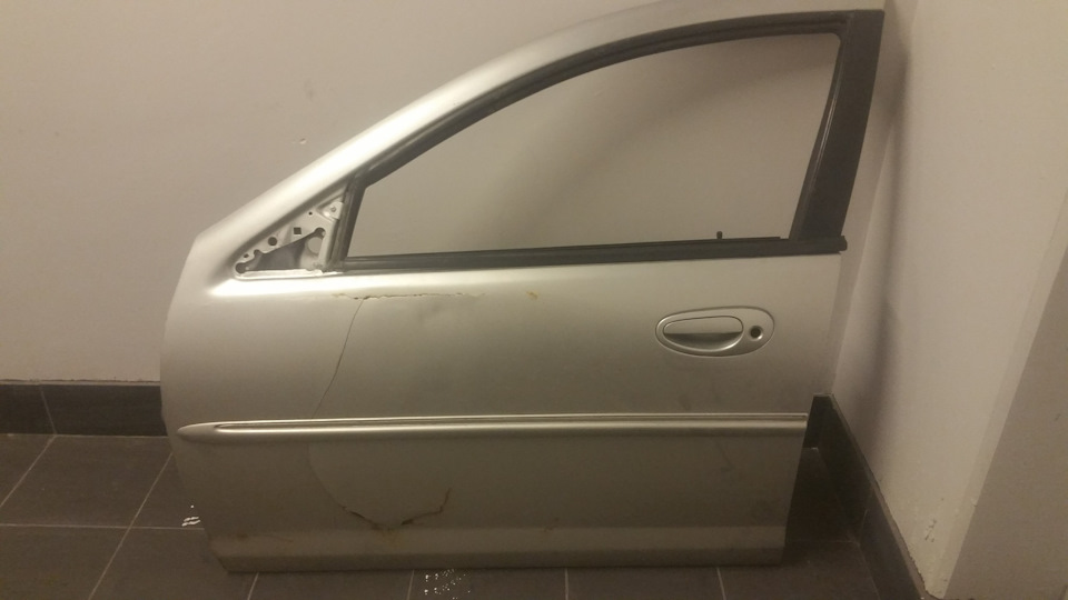 Передняя дверь Сайбер, Стратус, Себринг на Chrysler Sebring (2G), Dodge ...