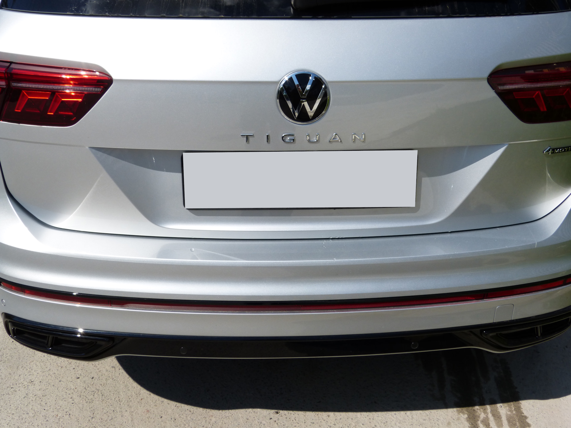 VW Tiguan — Оклейка защитной антигравийной пленкой передней части ...
