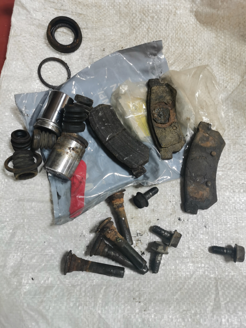 Стояночный тормоз… — Chevrolet Lacetti SW, 1,6 л, 2012 года | запчасти ...