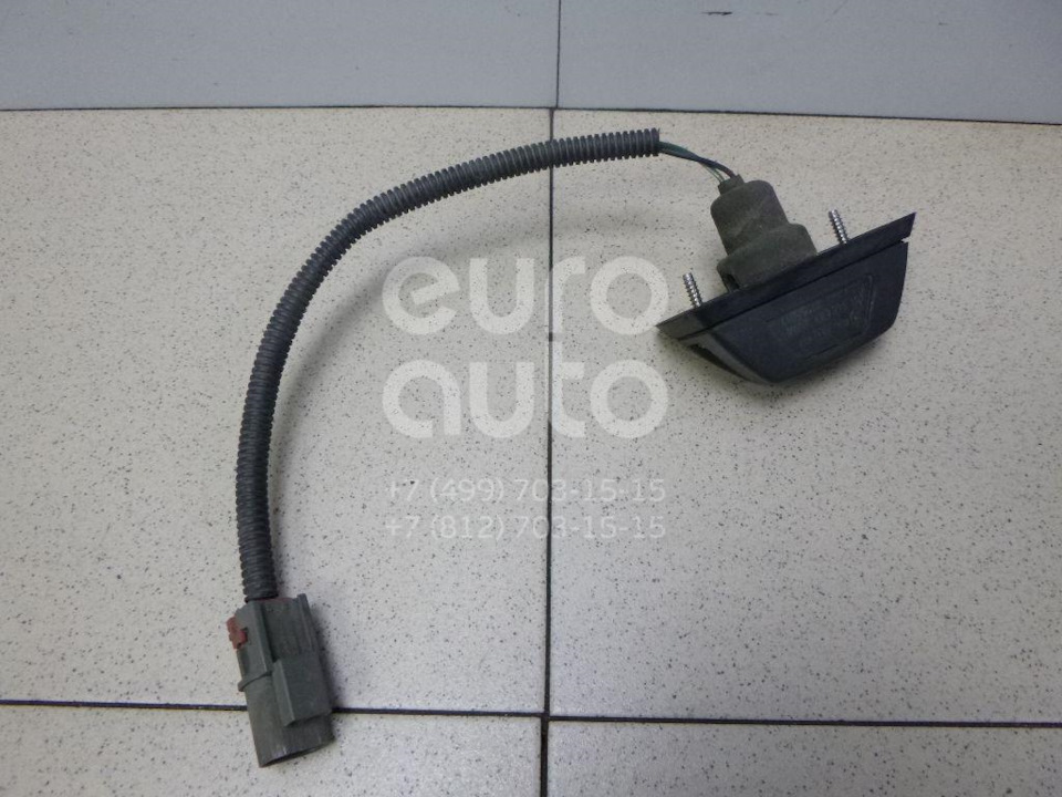 Фонарь освещения номерного знака — Nissan NP300, 2,5 л, 2012 года ...