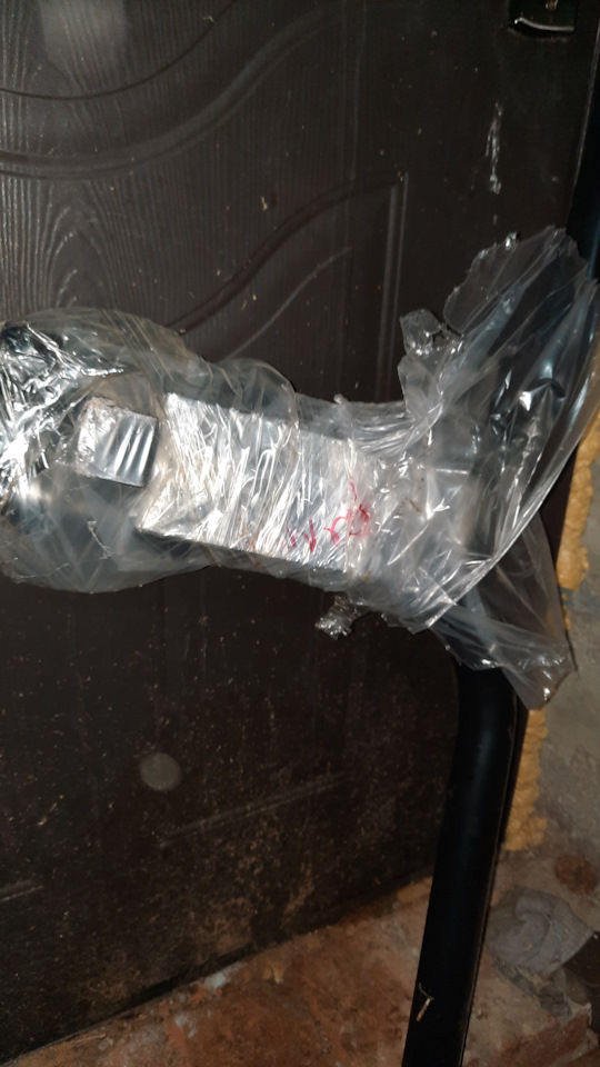 Крепление запаски на дверь на ГАЗ Соболь 4х4. | 5 000 ₽ в городе ...