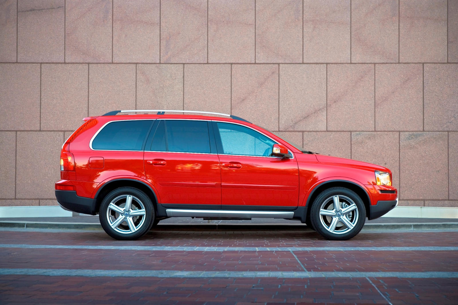 Volvo xc90 v8