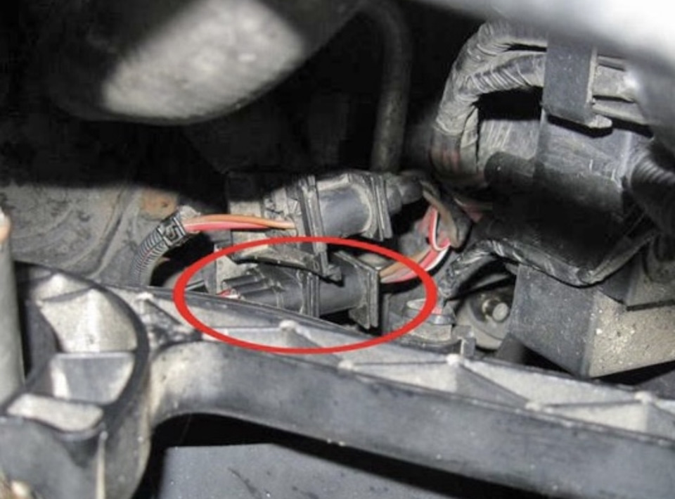 Должен ли работать вентилятор при включении кондиционера в автомобиле на фольксваген