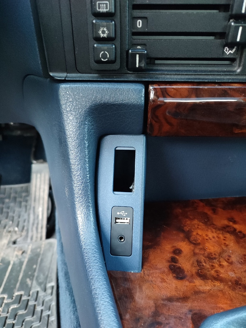 Фото в бортжурнале BMW 5 series (E34)