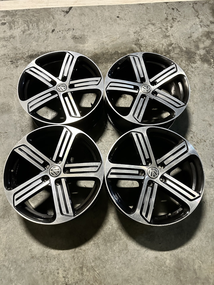 Шины летние Yokohama 225/40 R18, литые диски 8Jx18 ET48 5x112 на ...
