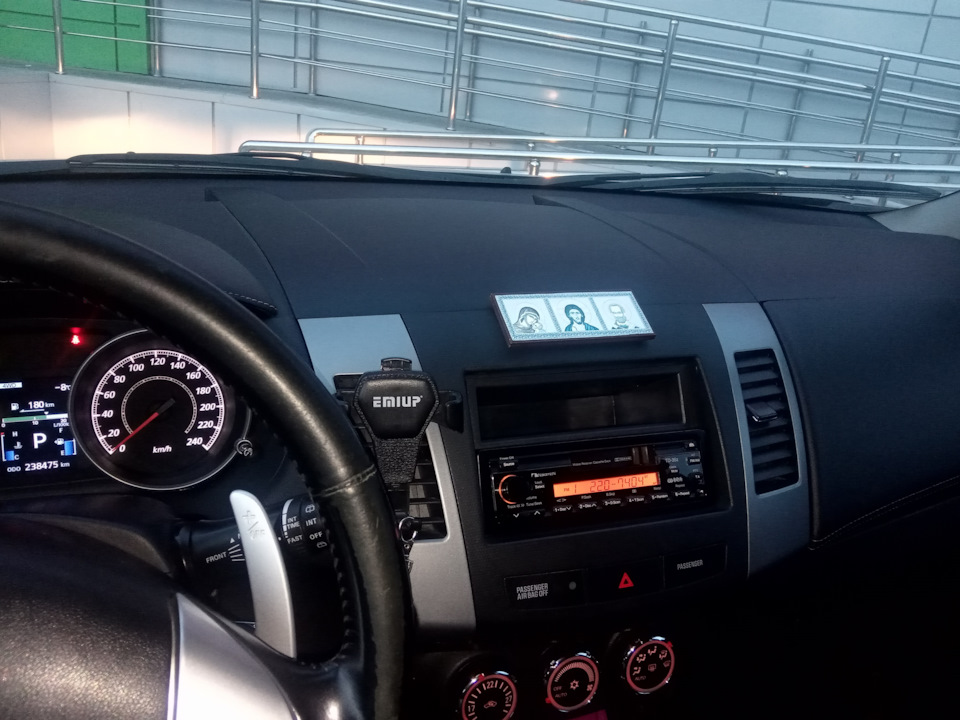 Фото в бортжурнале Mitsubishi Outlander XL