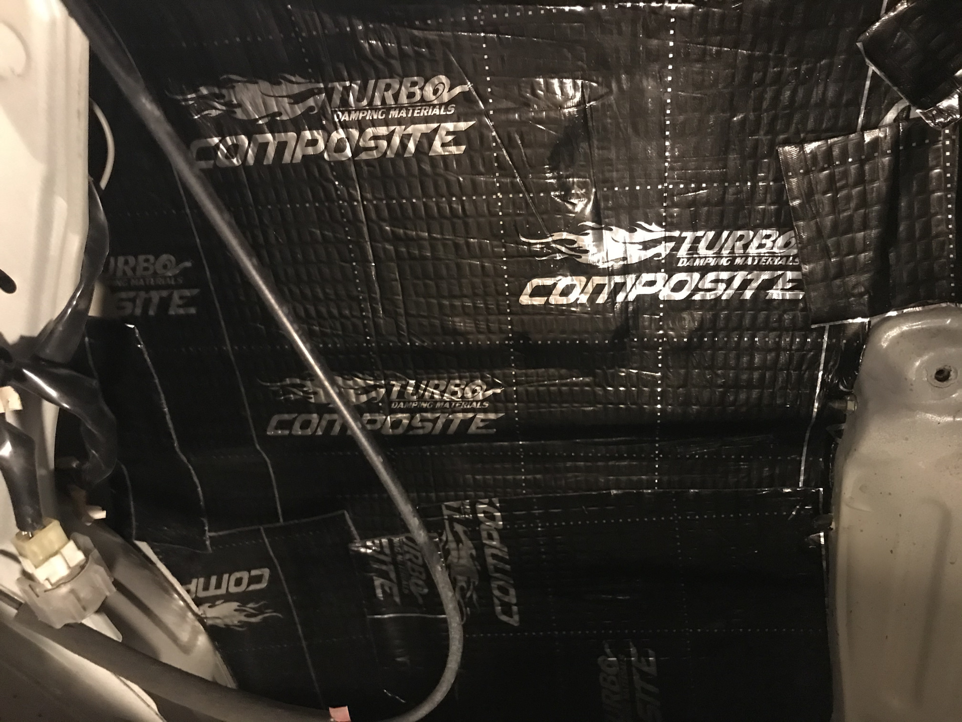 Антикор днища, шумка задних крыльев, салон — Toyota Chaser (100), 2,5 л ...