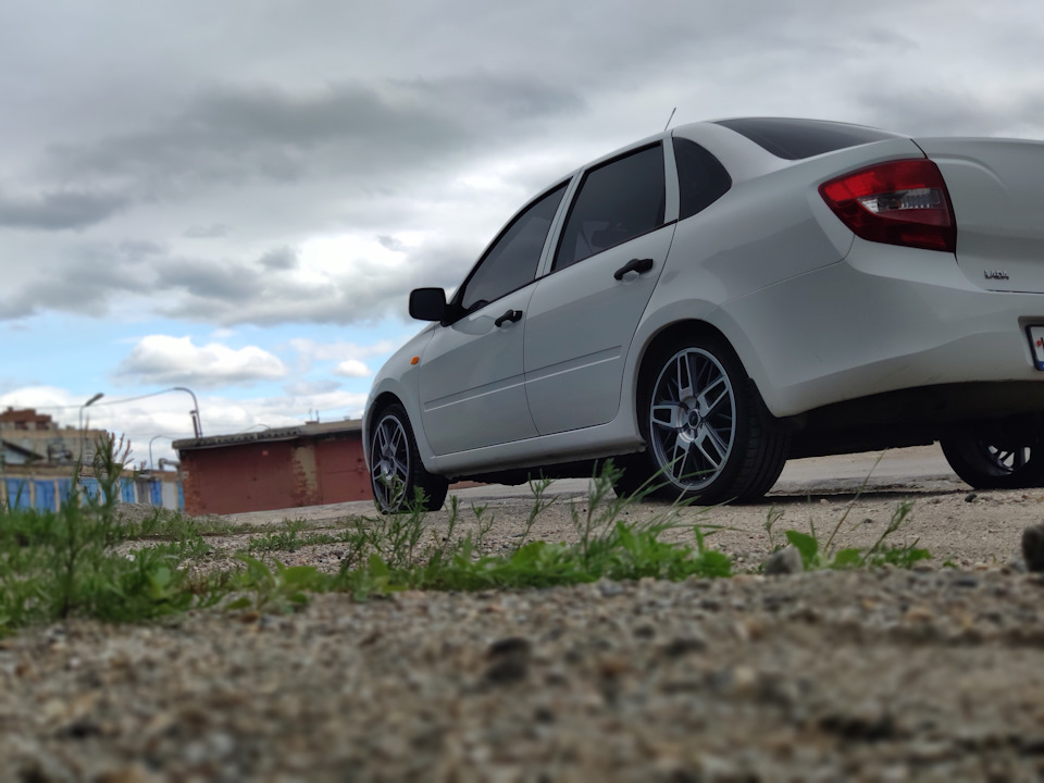 Фото в бортжурнале Lada Granta