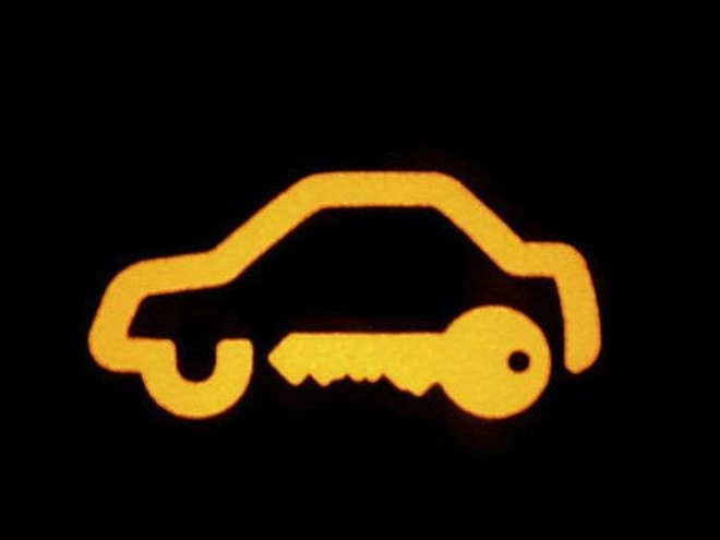 Иммобилайзер! — Lada Приора универсал, 1,6 л, 2013 года | поломка | DRIVE2