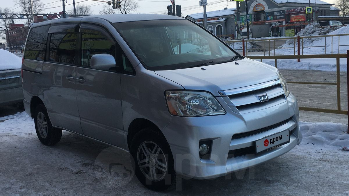 Toyota Noah 2.0 бензиновый 2004 | Братишка на DRIVE2