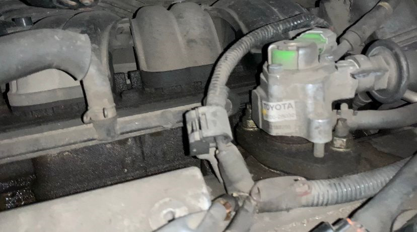 Замена прокладки клапанной крышки 1AZ-FSE и прочего — Toyota Avensis II ...