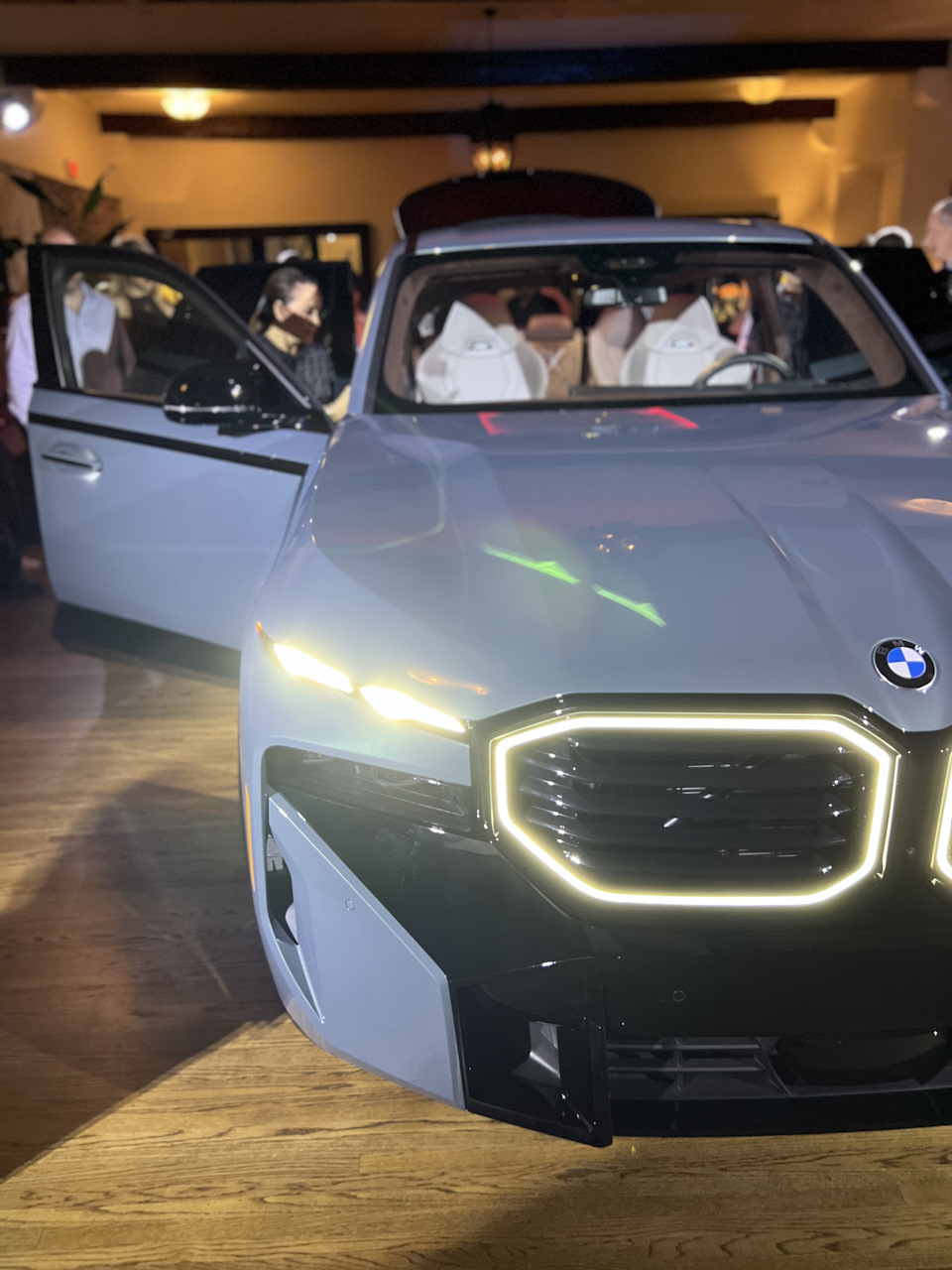 BMW XM — Новинка со старьем внутри! — BMW iX, 2022 года | тест-драйв |  DRIVE2