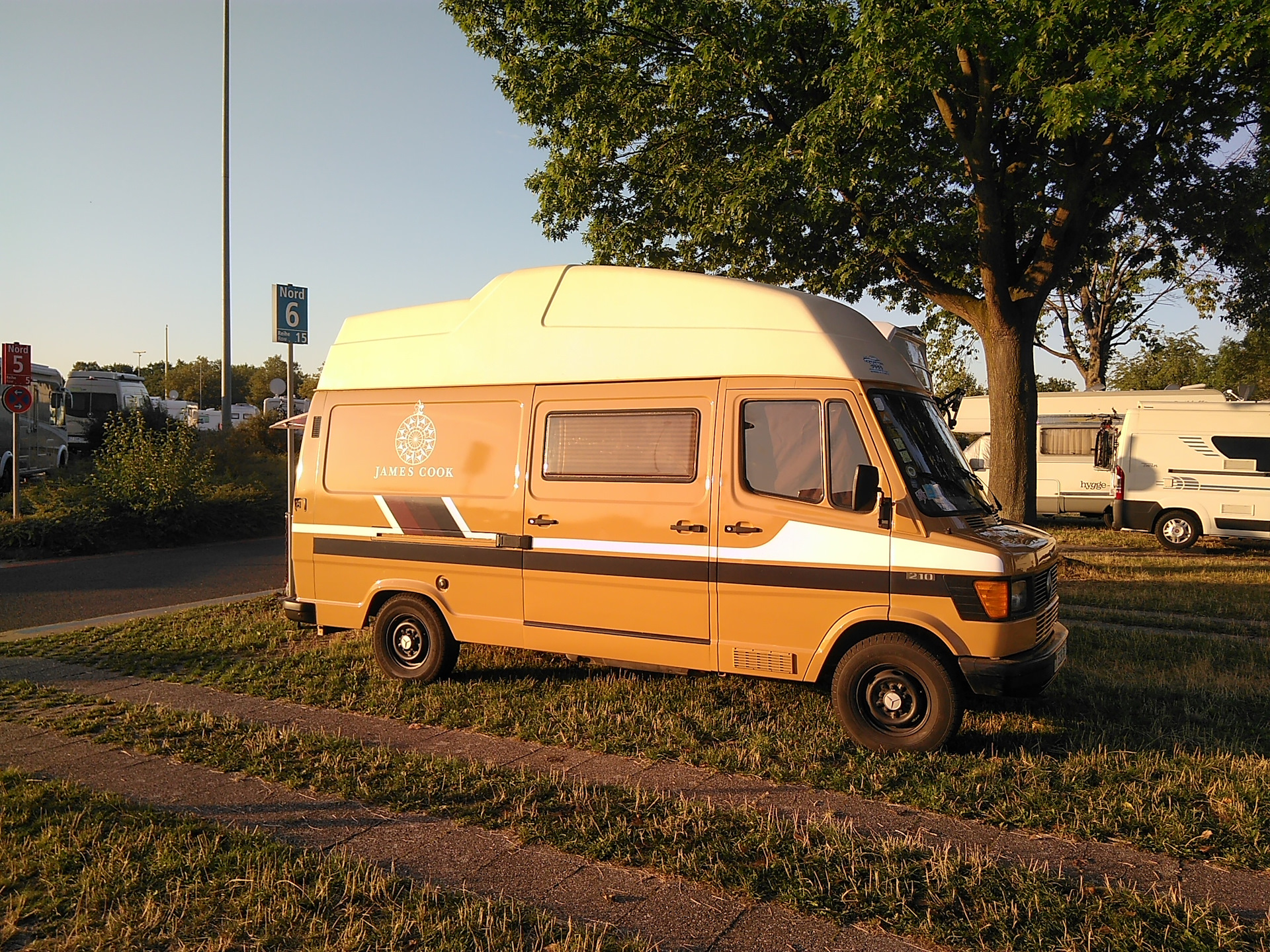 D 1 t 4 t 1. Мерседес Бенц т1. Автодом Mercedes-Benz t1, 1984. Мерседес t1 манипулятор. Mercedes t100.