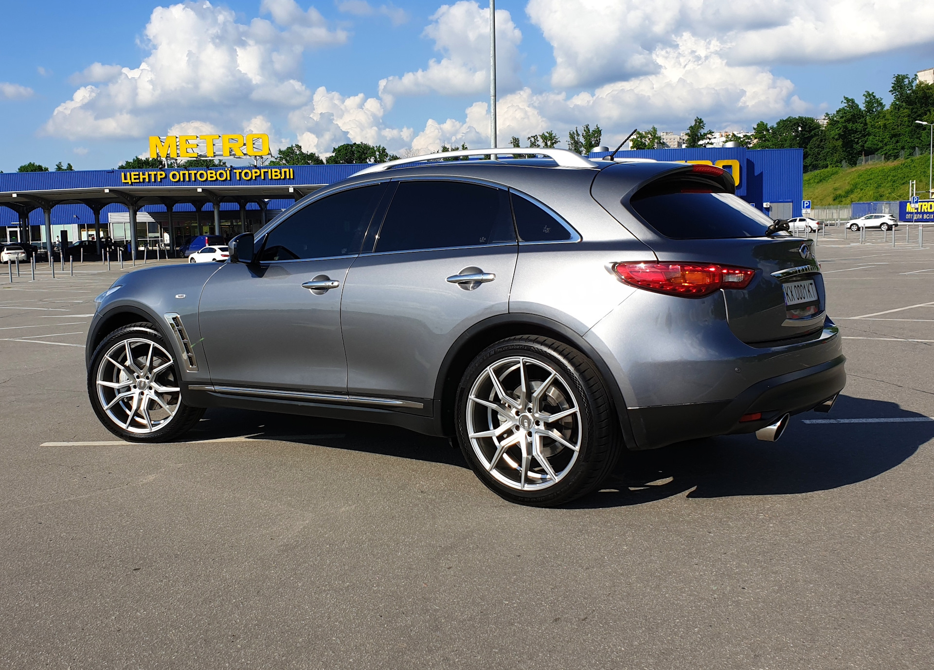 Infiniti fx35 Wheels