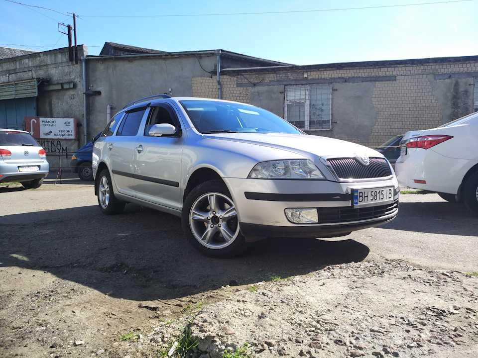 Купил октахе тапочки — Skoda Octavia Combi A5 Mk2, 1,6 л, 2006 года ...