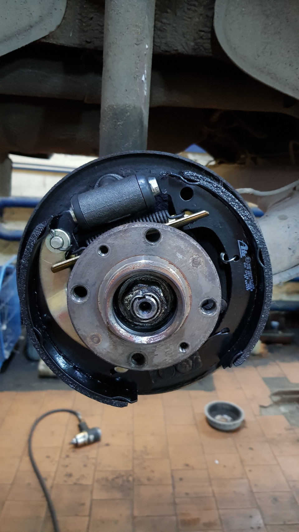 Победил ручник — Lada 2115, 1,5 л, 2002 года | визит на сервис | DRIVE2