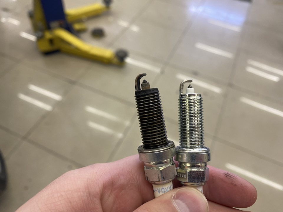 Замена масло, чистка заслонки дросселя и замена свечей — Nissan Tiida ...