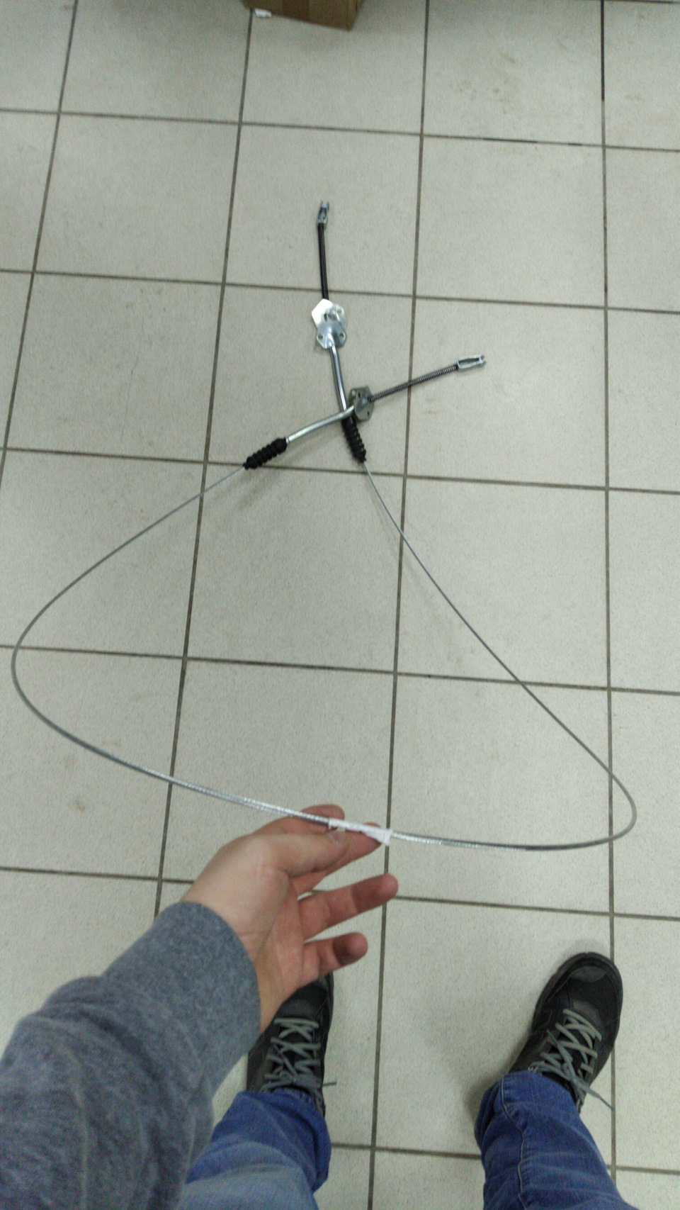 Замена тормозных колодок и Троса ручного тормоза. — ГАЗ 31029, 2,5 л ...