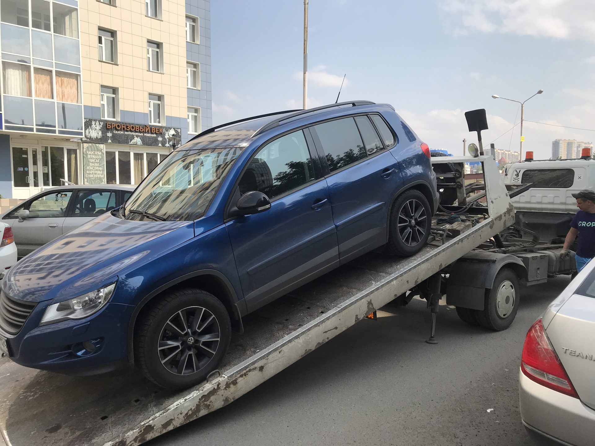 Starline S96. Штатный иммобилайзер. Эвакуатор. — Volkswagen Tiguan (1G), 2  л, 2009 года | эвакуация | DRIVE2